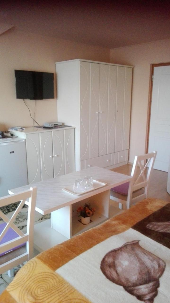 Marina-Buek Apartmanhaz ภายนอก รูปภาพ